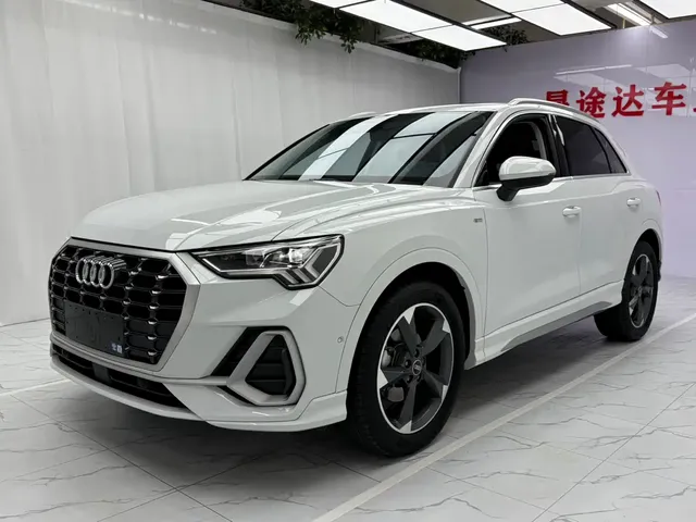 Audi Q3 2023 35 TFSI Fashion Dynamic (1.4T)