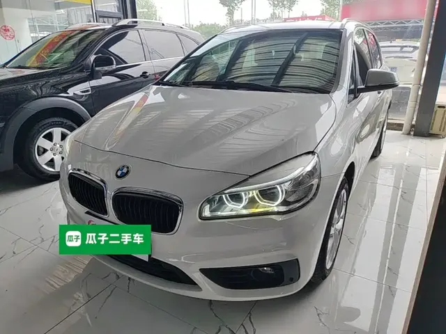 BMW 2 Series Touring 2016 220i Leading Model