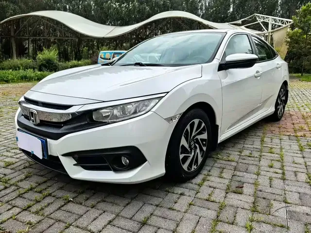 Honda Civic 2016 220TURBO CVT Luxury Edition