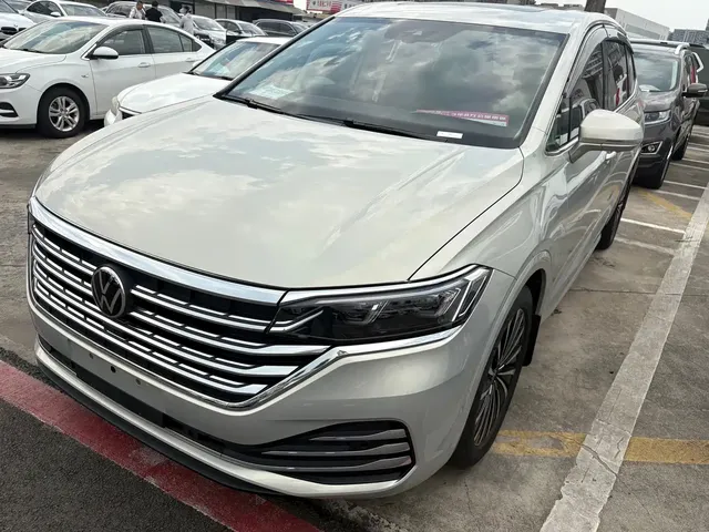 Volkswagen Viloran 2020 330TSI Luxury Edition