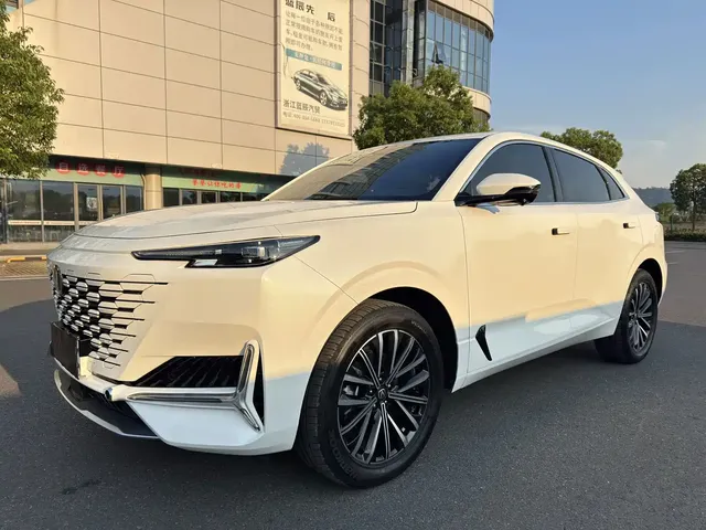 Changan UNI-K 2024 2.0T FWD Comfort