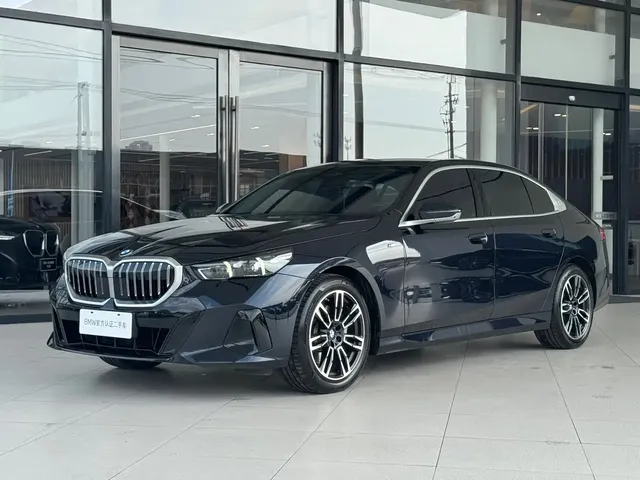 BMW 5 Series 2025 530Li Leading M Sport Package