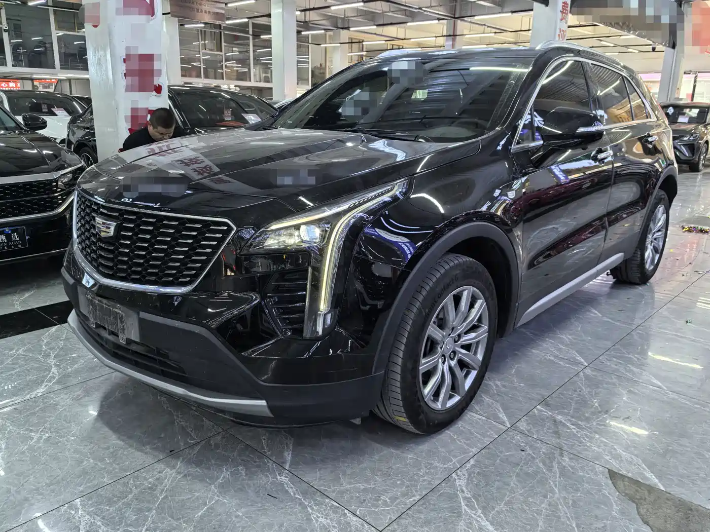 Cadillac XT4 2021 28T FWD Premium Edition