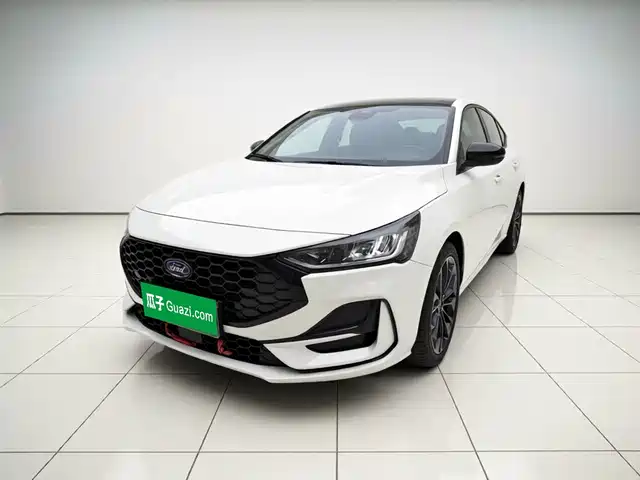 Ford Focus 2022 Hatchback EcoBoost 180 Automatic ST Line