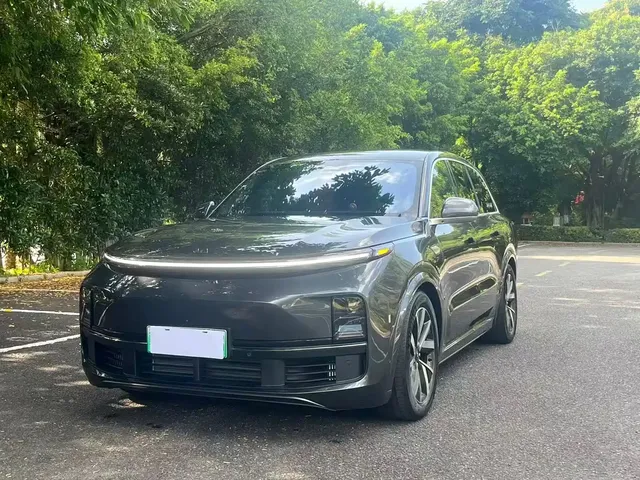 Li Auto Li L8 2023 Pro