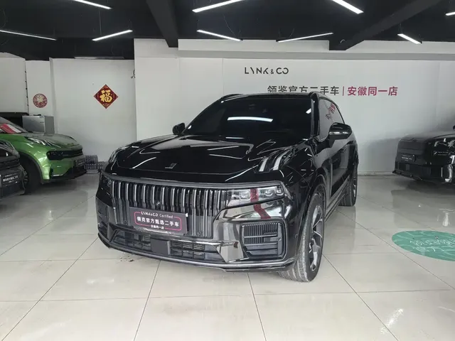 Lynk & Co 09 2021 2.0T Halo 7-seater