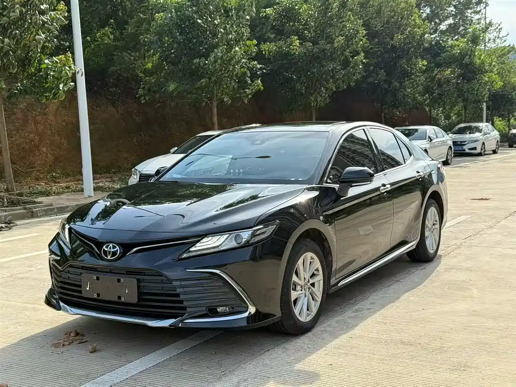 Toyota Camry 2023 2.0G Luxury Edition