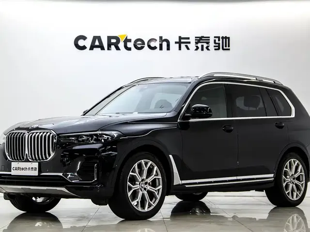 BMW X7 2022 xDrive40i Leading Luxury Package
