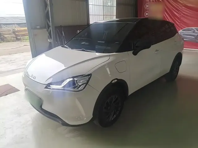 Nezha Auto Nezha V 2021 Standard Range Entertainment Upgrade