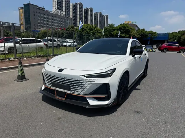 Changan UNI-V 2023 1.5T Sport Edition
