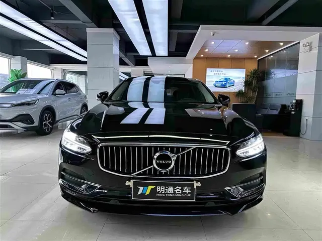 Volvo S90 2020 T5 Momentum Luxury Edition