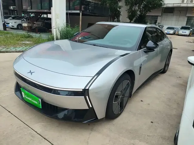 XPeng P7 2025 702km Long Range Edition