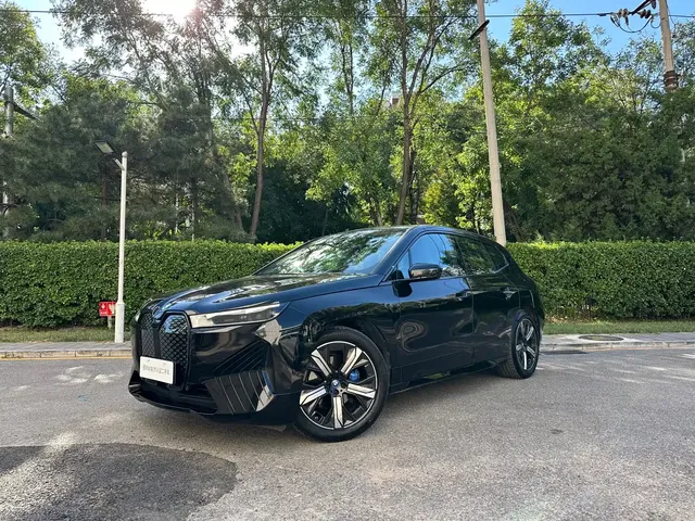 BMW iX 2022 xDrive40