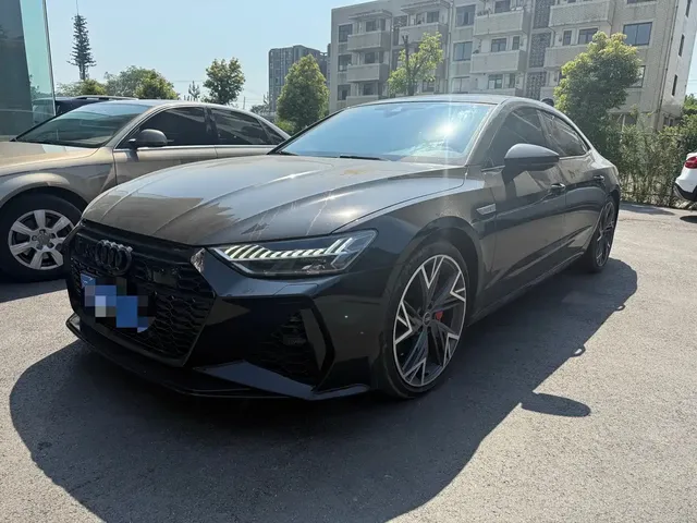 Audi A7L 2023 45 TFSI quattro S-line Black Warrior Edition
