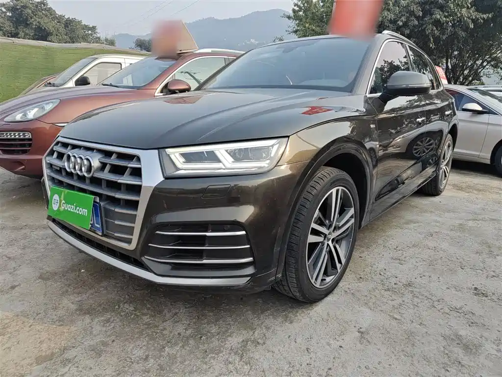 Audi Q5L 2020 Facelift 40 TFSI Honor Fashion