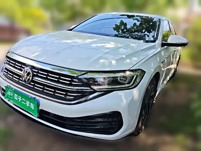 Volkswagen Sagitar 2023 300TSI DSG Surpassing Edition