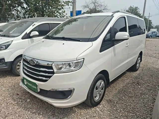 JAC Refine M3 2025 1.8L Manual Comfort Edition 7/8-seater