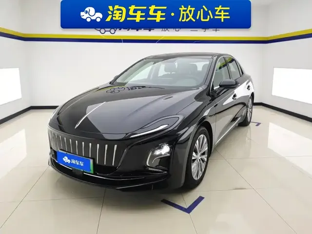 Hongqi E-QM5 2024 Model 610km PLUS