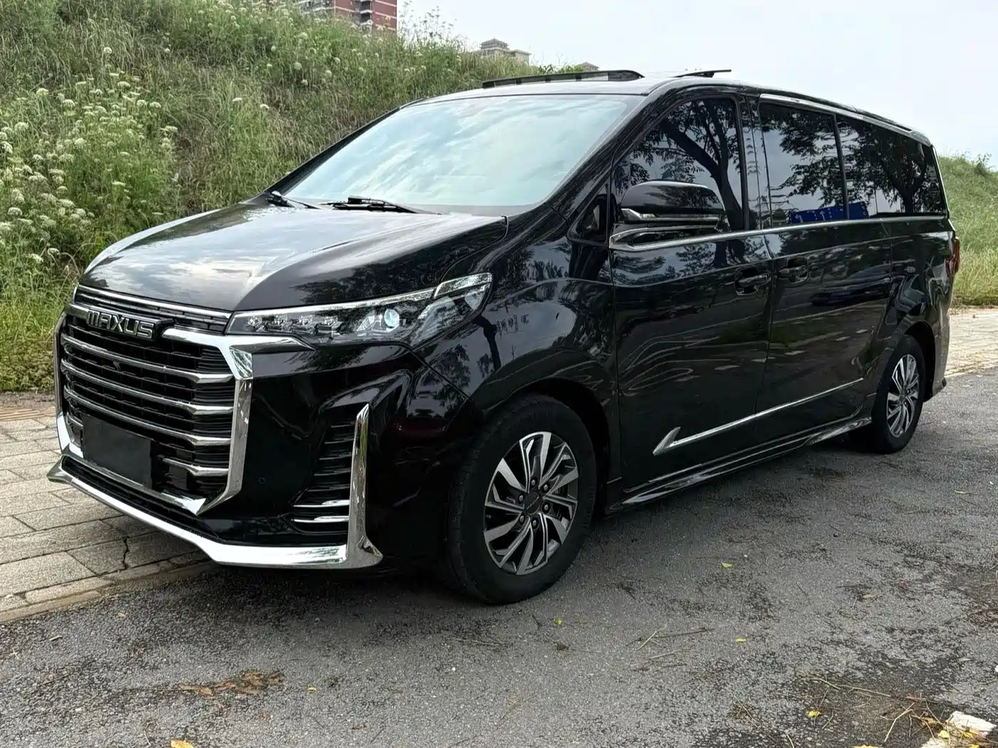 SAIC Maxus G20 2021 PLUS 2.0T Gasoline Automatic Intelligent Premium Edition