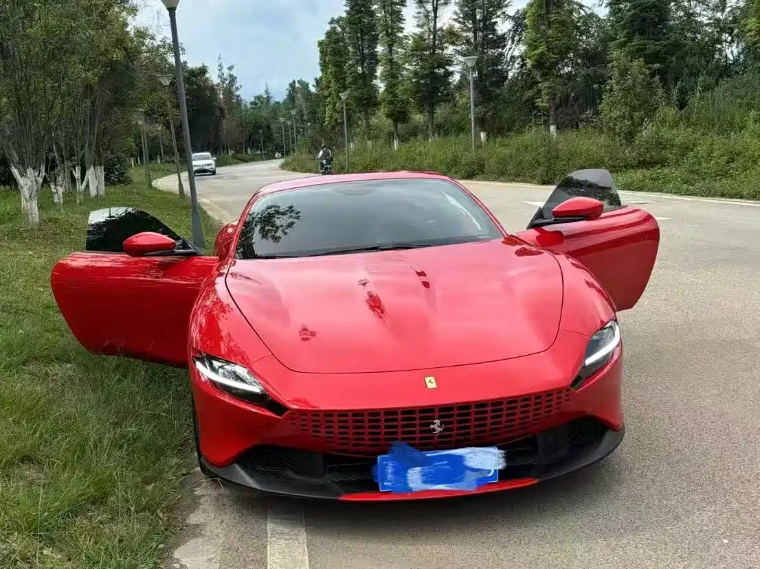 Ferrari Roma 2020 3.9T V8