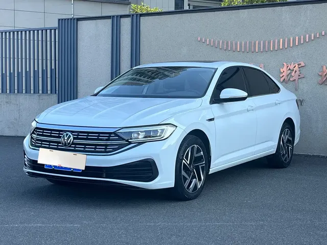 Volkswagen Sagitar 2024 300TSI DSG Flying Edition