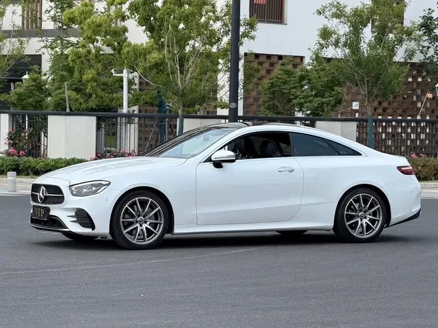 Mercedes-Benz E-Class (Import) 2021 E 260 Coupe