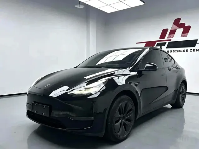 Tesla Model Y 2024 Long Range AWD