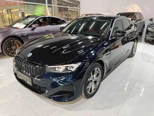 BMW i3 2024 eDrive 35 L