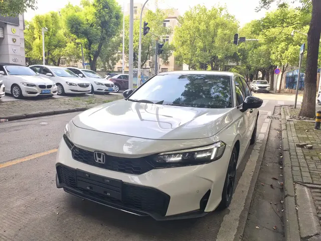 Honda Civic 2025 180TURBO CVT Smart Fun