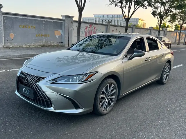 Lexus ES 2022 200 Excellence Edition