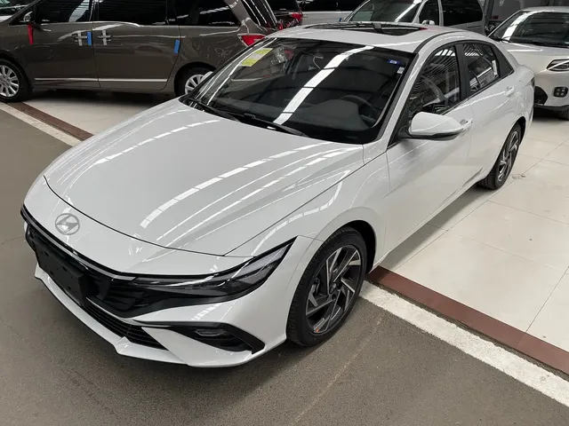 Hyundai Elantra 2023 1.5L CVT GLX Elite Edition