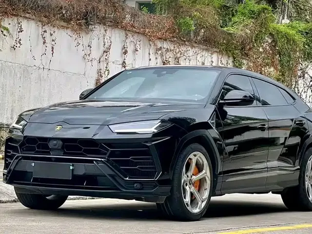 Lamborghini Urus 2021 4.0T V8