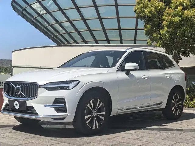 Volvo XC60 2023 B5 AWD Smart Luxury Edition