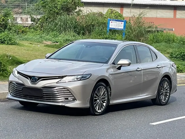 Toyota Camry 2019 Hybrid 2.5HG Luxury Edition China V