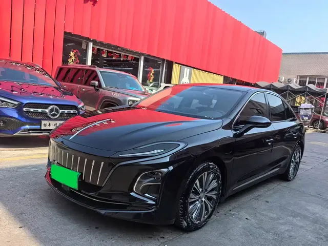 Hongqi E-QM5 2022 431km Charging Enjoyment Edition