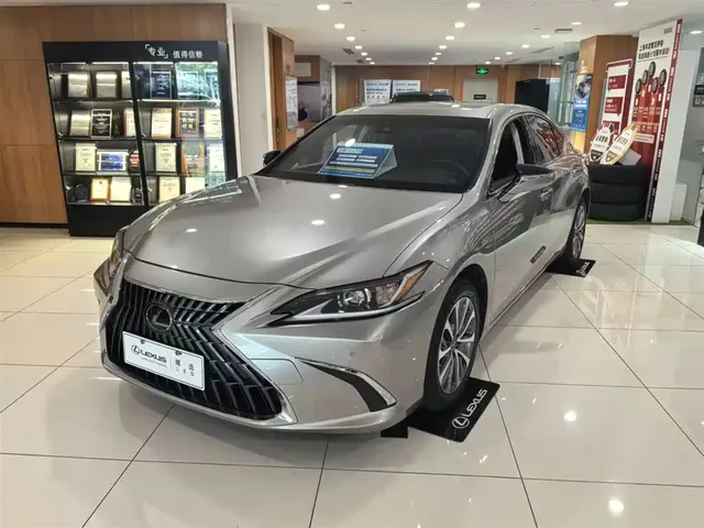 Lexus ES 2021 200 Excellence Edition