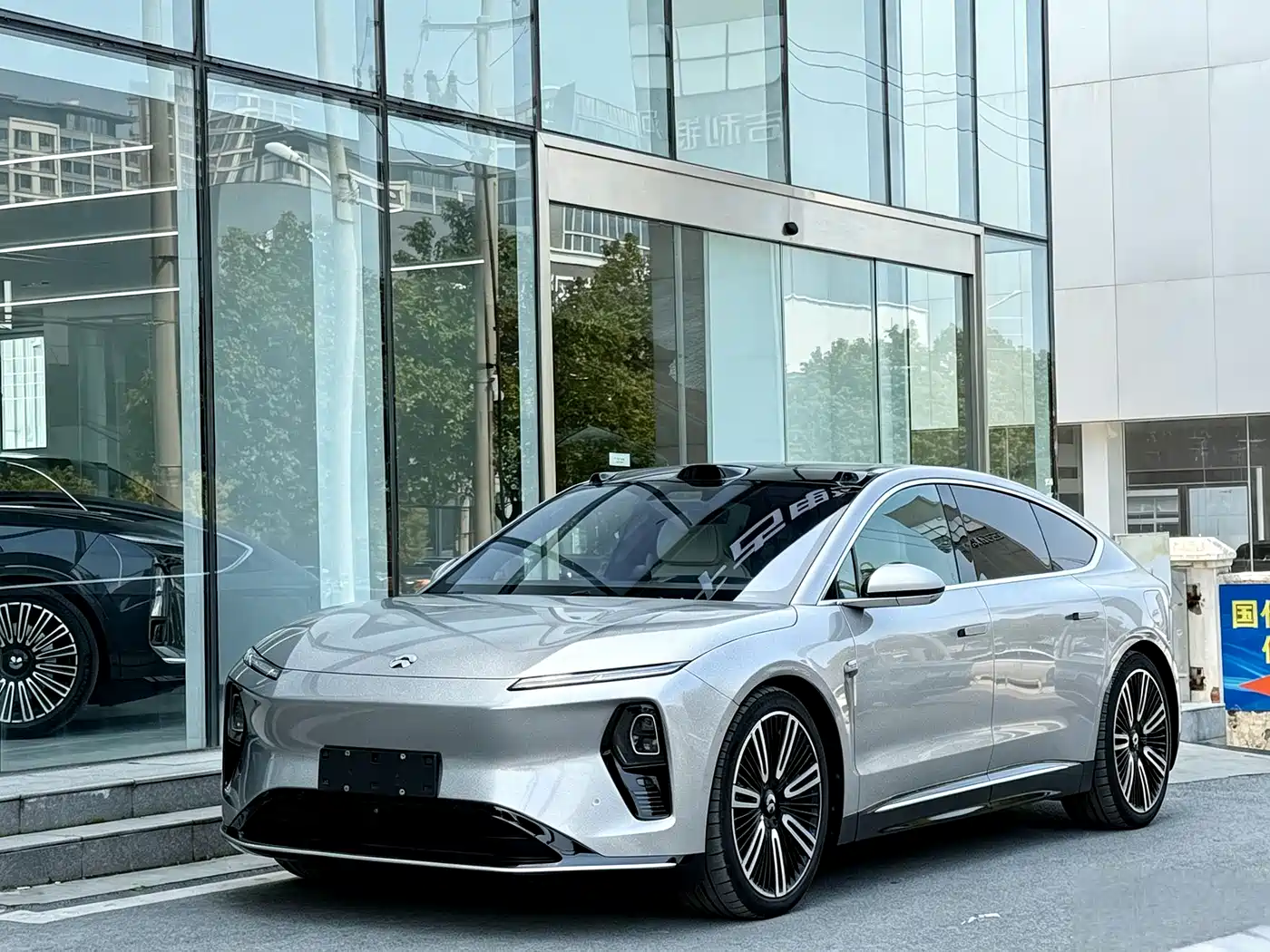 NIO ET9 2025 100kWh Signature Edition