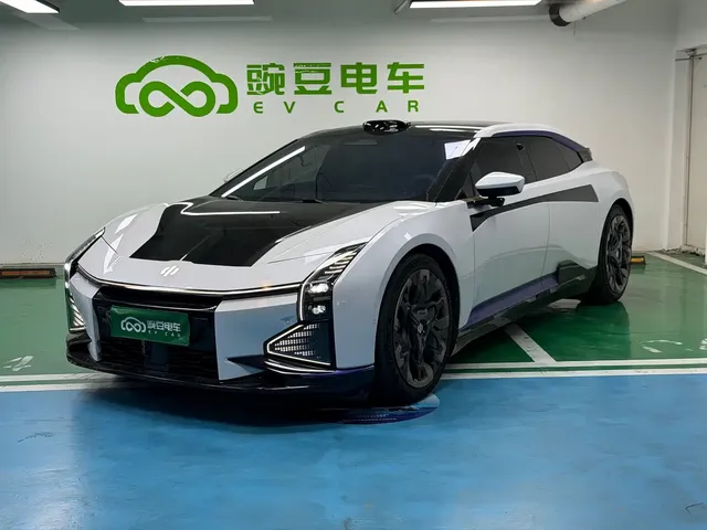 HiPhi Z 2023 5-Seater