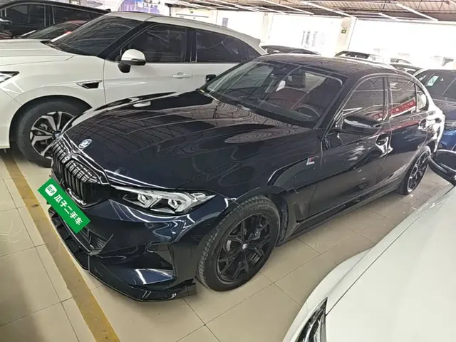 BMW i3 2025 eDrive 35 L