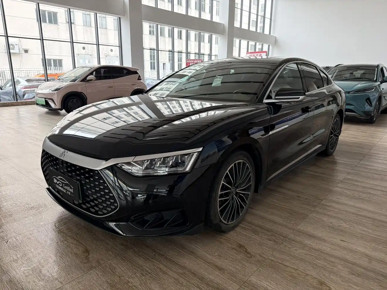 BYD Han 2024 Model DM-i Glory Edition 121KM Premium Type