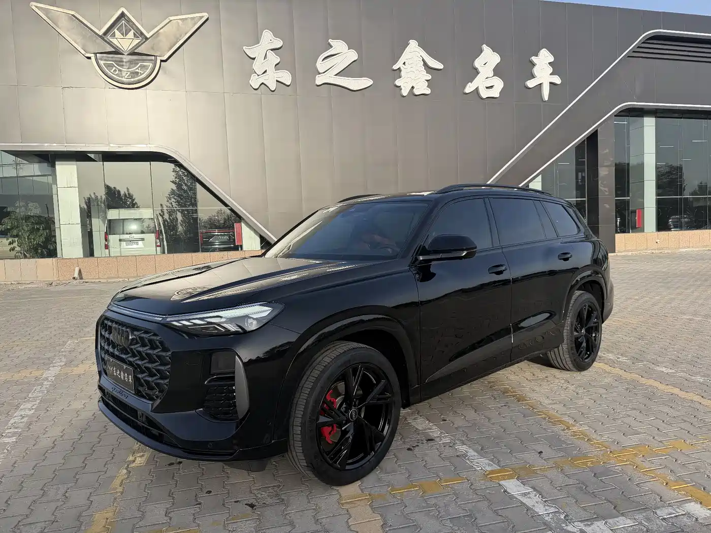 Audi Q6 2024 45 TFSI quattro Black Warrior Edition 6-seater