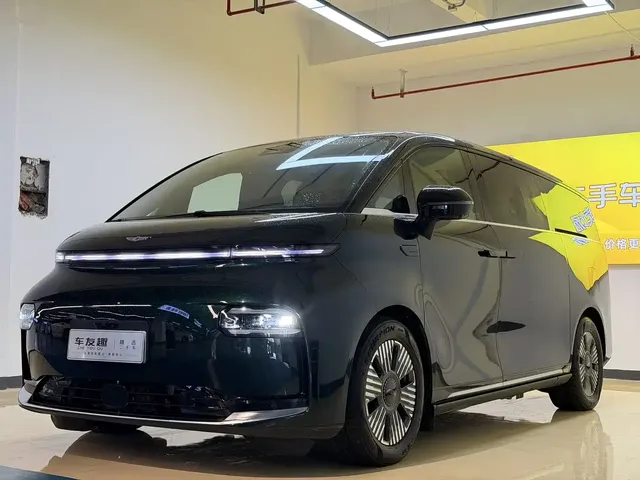 Geely Galaxy Yizhen L380 2024 140kWh 6-Seater AWD Ultra