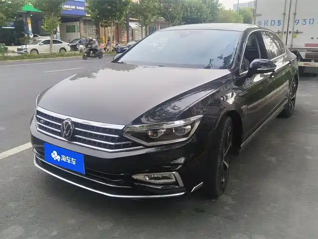 Volkswagen Magotan 2023 Model 2 Million Commemorative Edition 330TSI DSG Luxury
