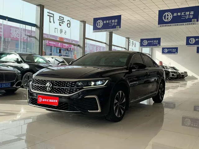 Volkswagen Passat 2023 330TSI Starlight Elite Edition
