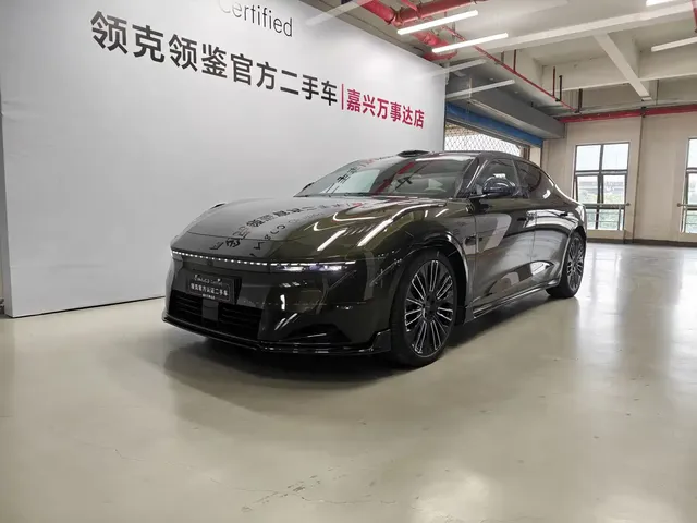 Lynk & Co 10 EM-P 2025 Facelift 240 AWD Ultra Sport Edition