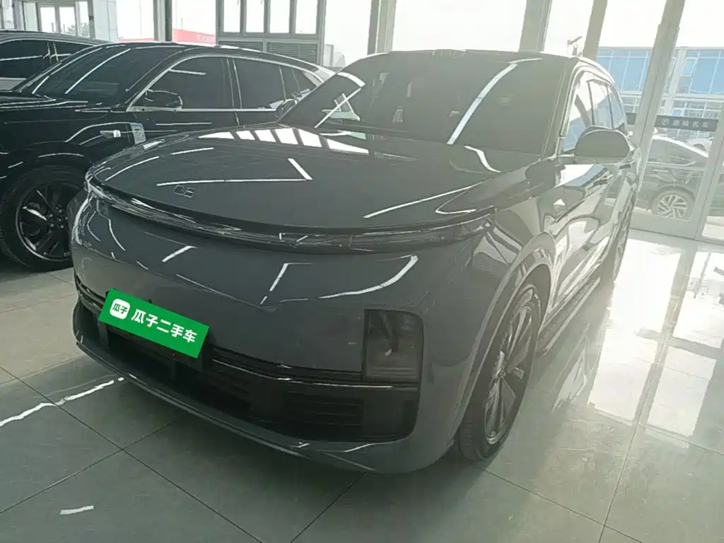 Li Auto Li L8 2025 Max Smart Renewal Edition