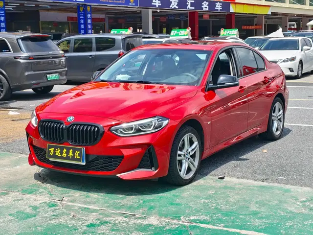 BMW 1 Series 2021 120i M Sport Shadow Edition