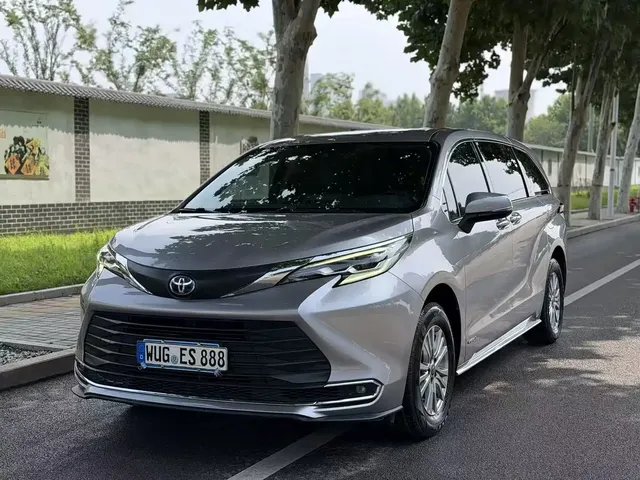 Toyota Sienna 2021 2.5L Hybrid Comfort Edition