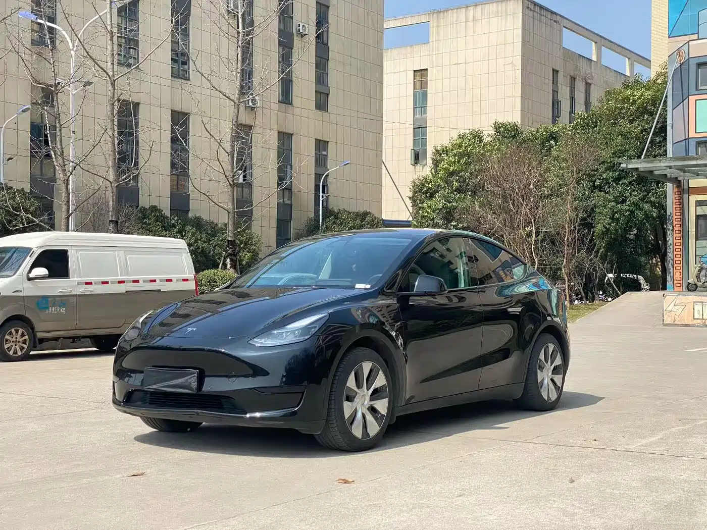 Tesla Model Y 2023 Rear-Wheel Drive Edition