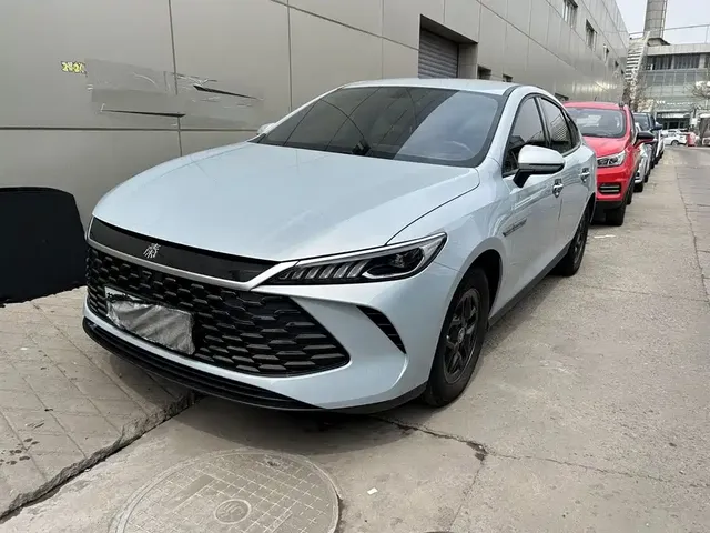 BYD Qin PLUS 2025 DM-i Smart Drive 55KM Leader